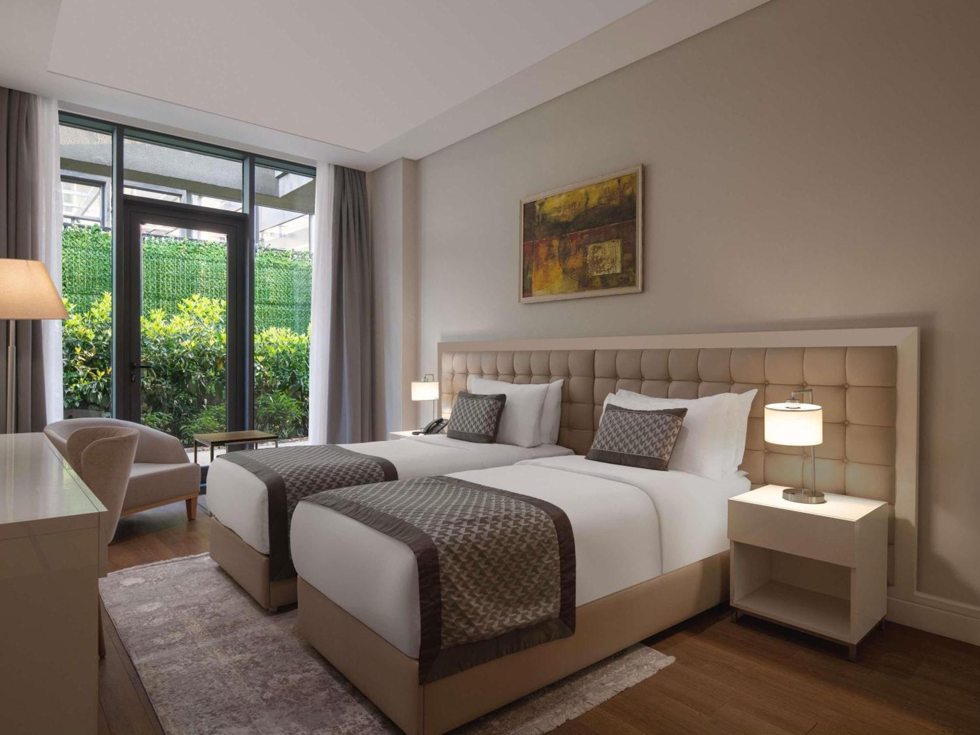 Movenpick Living Otel