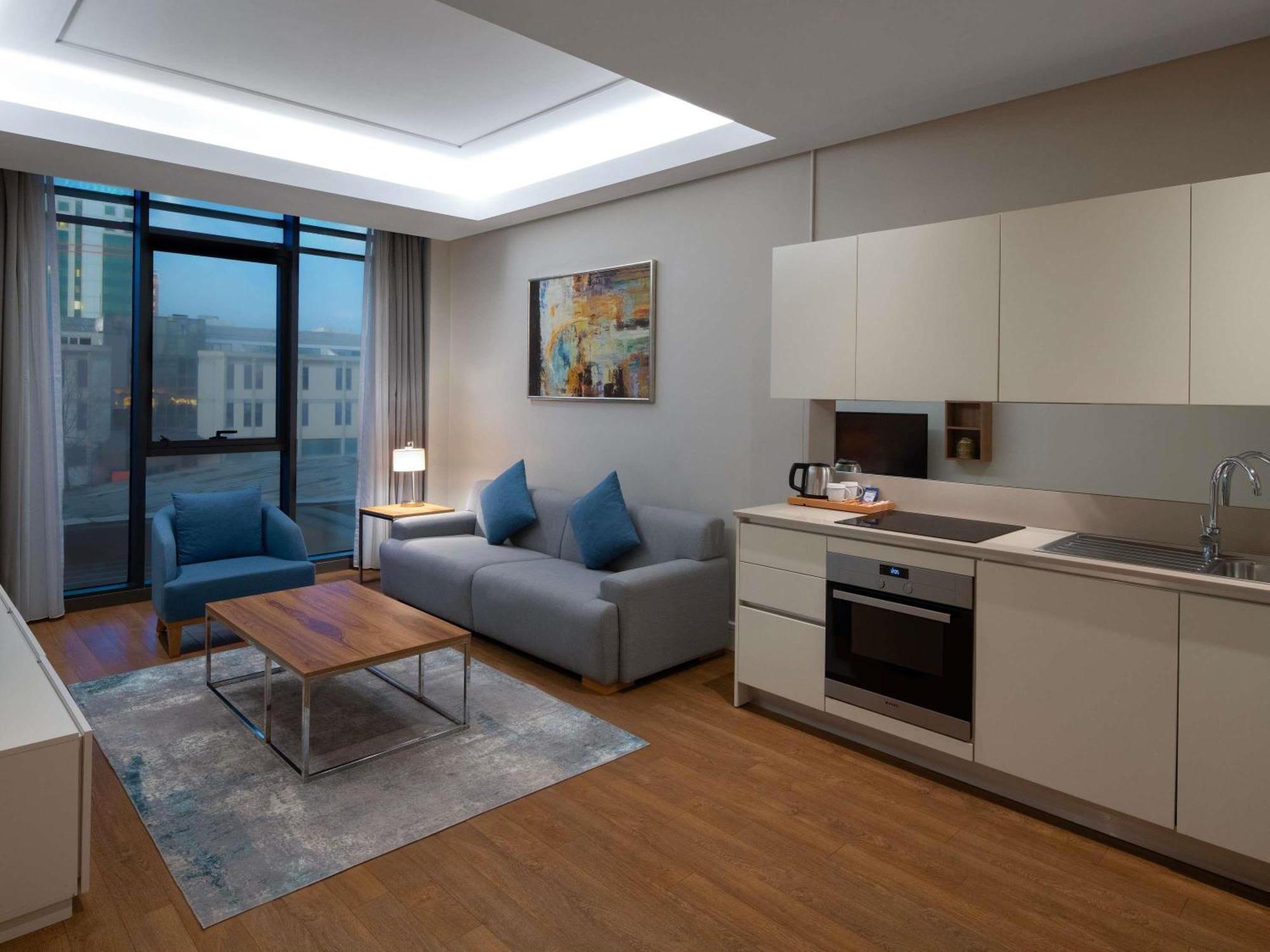 Otel Movenpick Living İstanbul